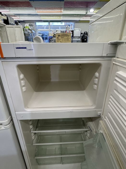 Хладилник crown