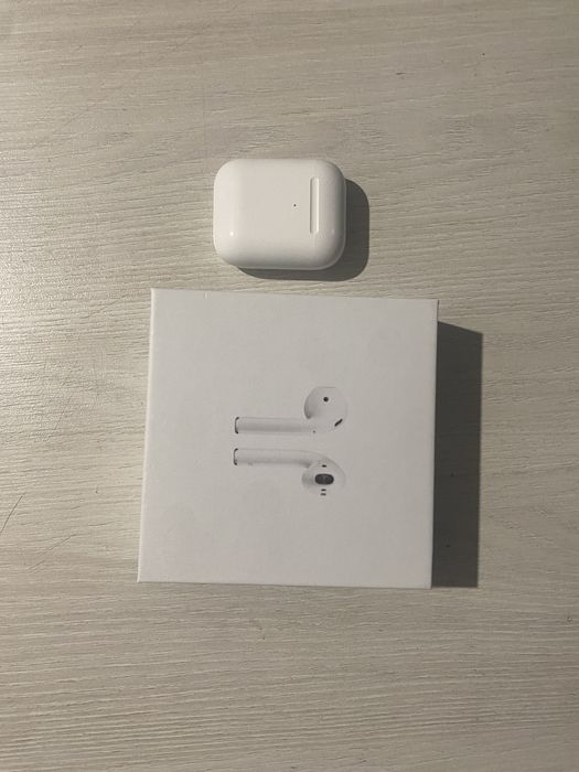 Air Pods 2 с чехлом