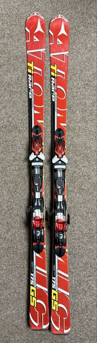 Schiuri Atomic Race Ti