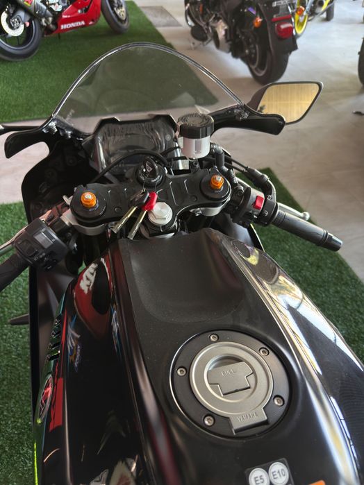 Yamaha R7 Абсолютно новое