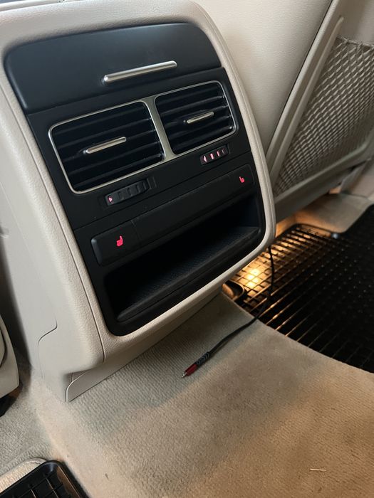 VOLKSWAGEN Touareg 2012 — imagine 5