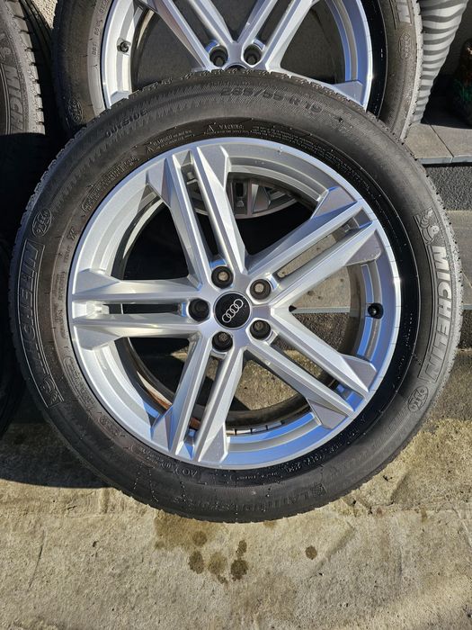 Jante originale Audi Q5 / SQ5 R19 cu anvelope vara 235 55 19 dot 2024