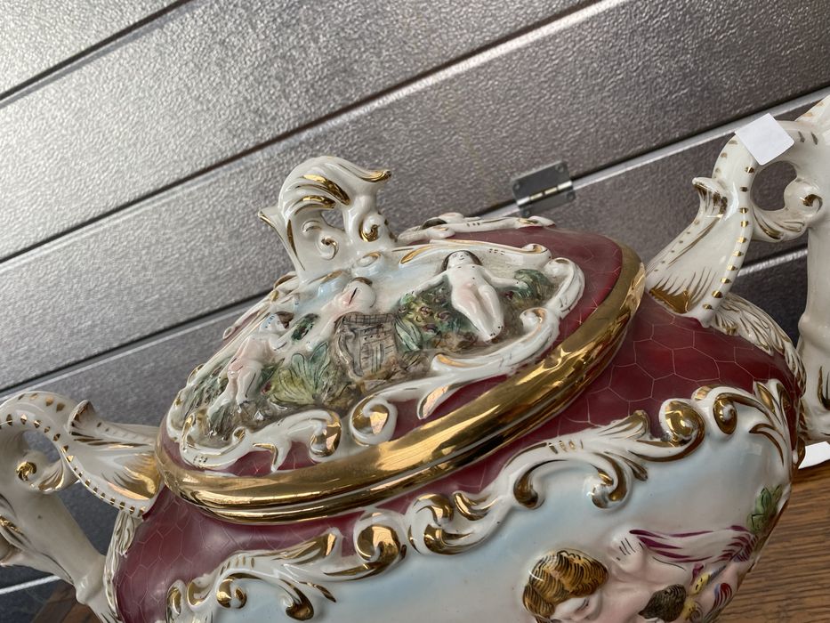 Огромни порцеланови съдове каподимонте ваза супник урна