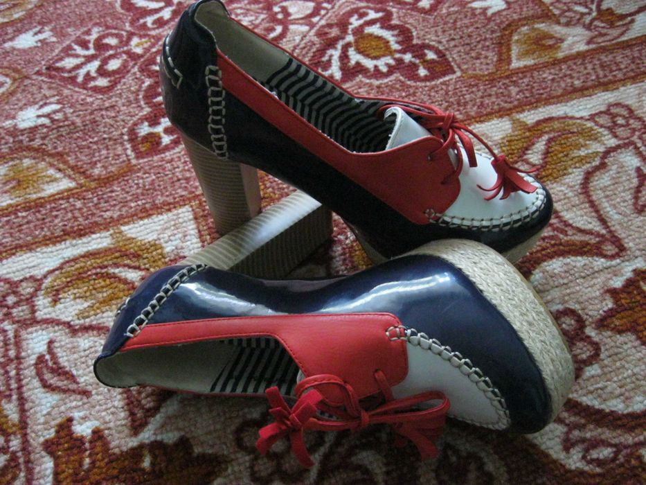 Продам туфли женские, ледоходы