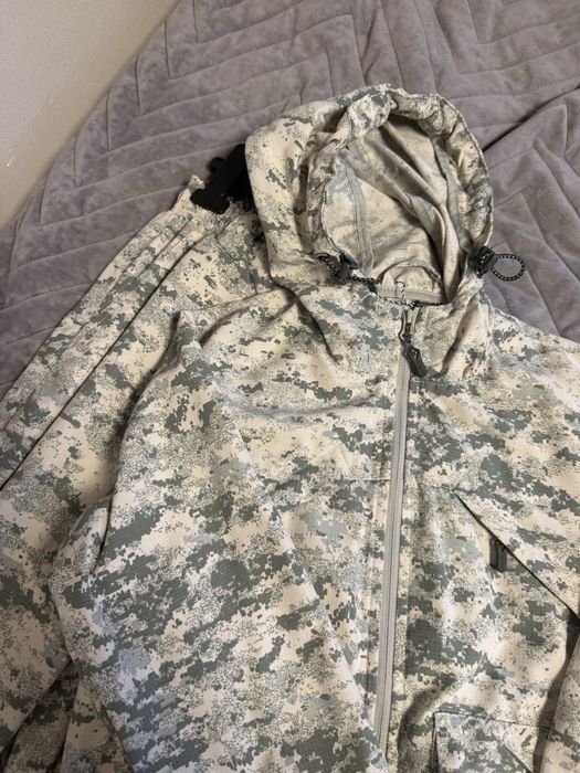 Костюм спортивный