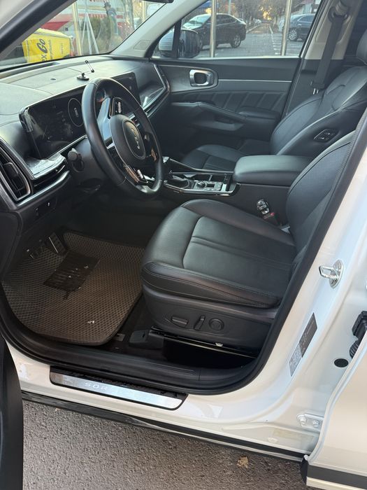Kia sorento 2024 г 7 местние