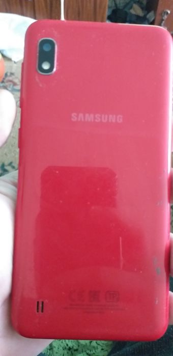 Продам смартфон Самсунг а 10