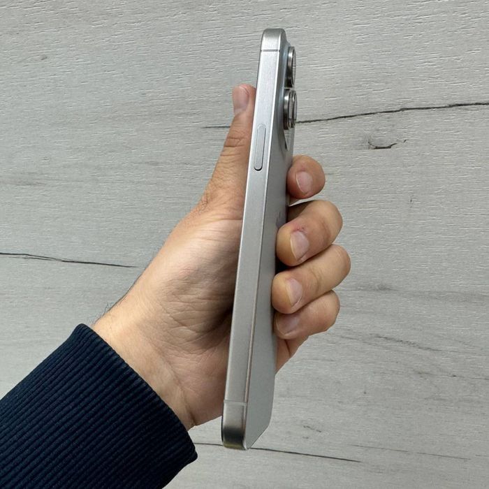 Iphone 15 pro Max 256gb (e.sim)