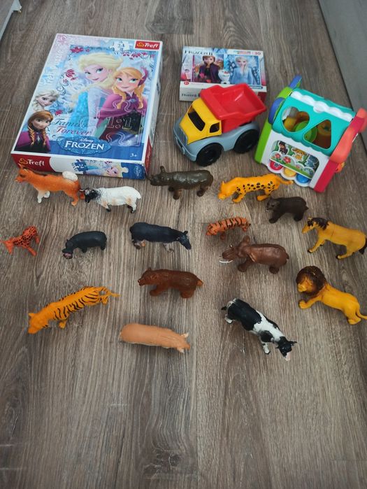 Гумени животни и музикален сортер