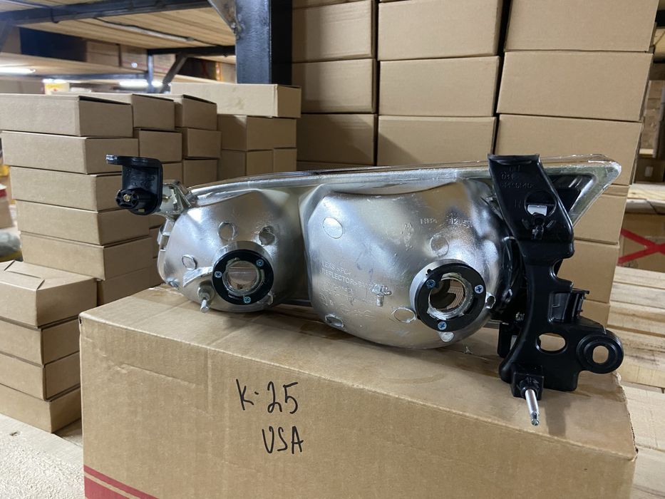 Фары Toyota Camry 25 (USA)