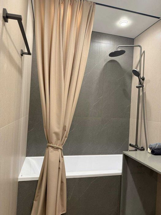 Срочно сдам светлую 2х ком кв-ру на 5/8 на Жк Silk Road А1