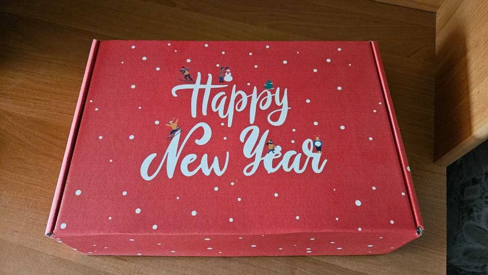 Новые коробки для подарков
