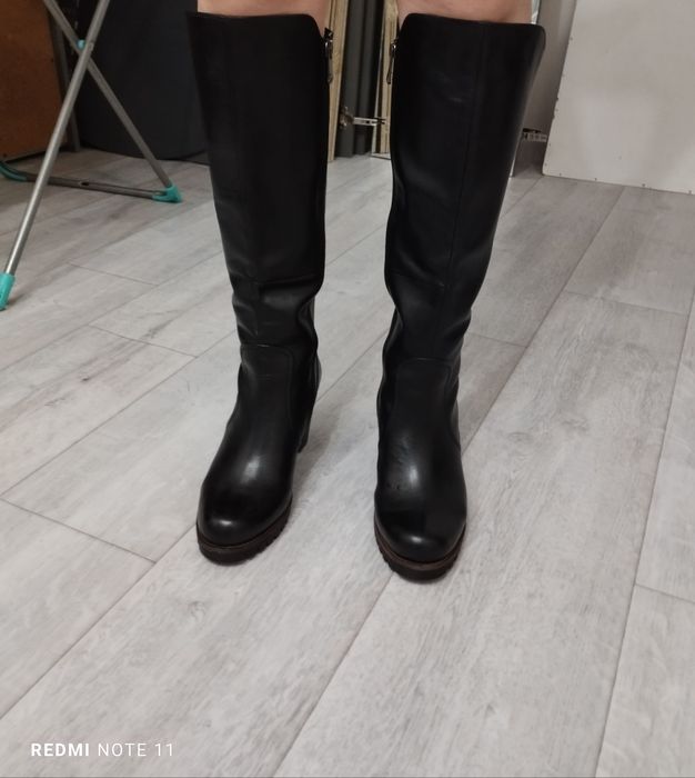 Кожаные сапоги новые