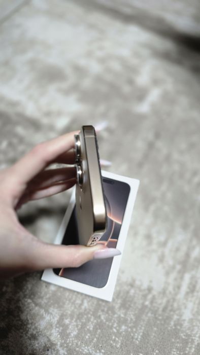 Iphone 16 Pro Max Desert Titanium 256GB