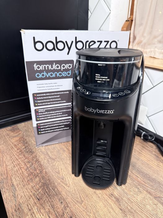 Baby Brezza formula Pro Advanced black