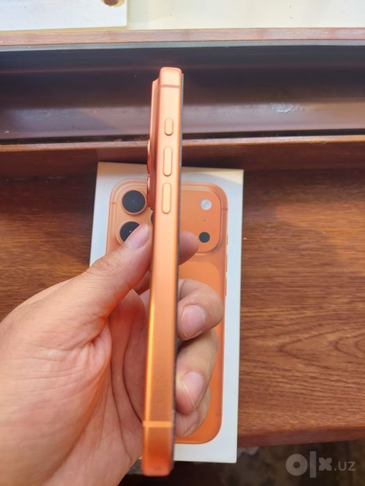 iPhone 17 Pro 256GB Cosmic Orange LLA