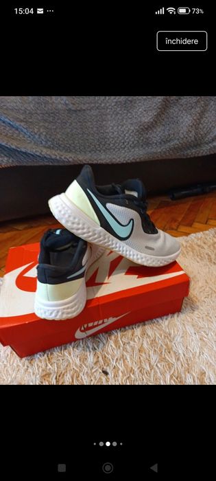 Adidași Nike ...