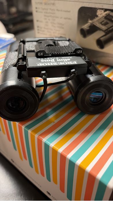 Binoclu ZOOM 6-12X24