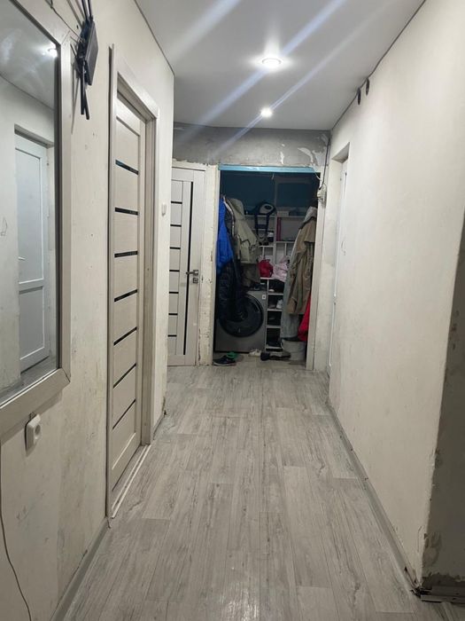 Продается 4х-комн.кв на 6 микрорайоне