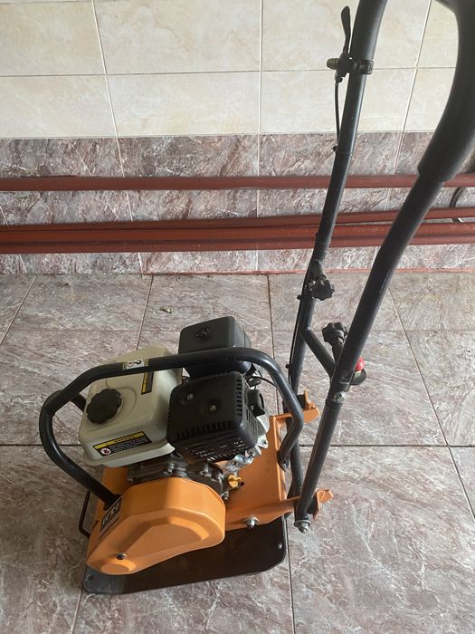 Виброплита вибратор для грунта