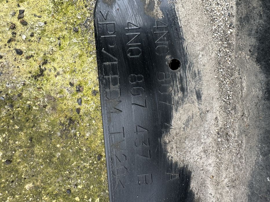 Audi A8 D5 / Предна броня ОЕ