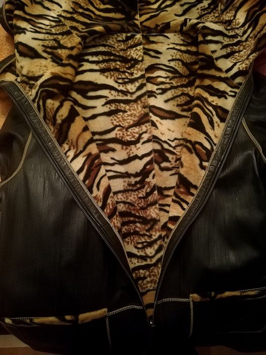 Куртка кожаная,р-р 46-48.