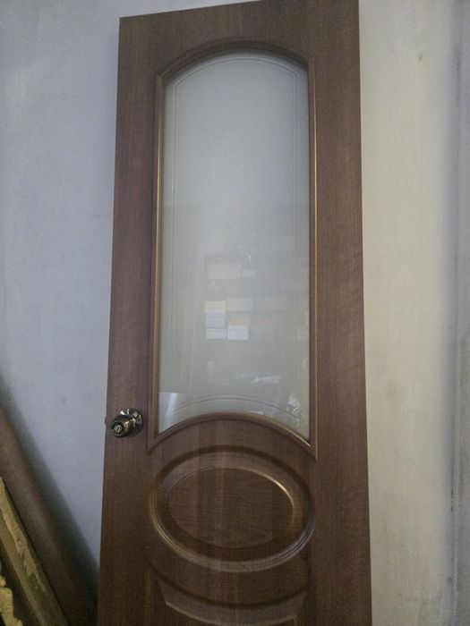 Продам дверь 60 см