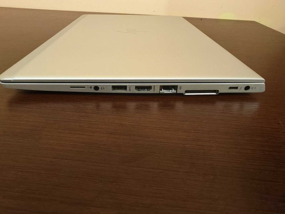 HP EliteBook 840 G5 / i5-8250U / 32GB RAM / 512GB SSD / Windows 11 Pro