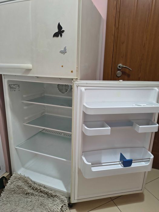 Хладилник с камера Bosch, в.140