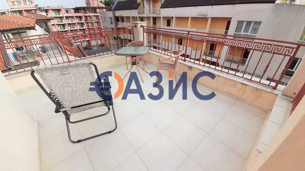 Продава се Едностаен апартамент в к.к. Слънчев бряг - 60 кв.м за 1117 €/кв.м - Снимка #1