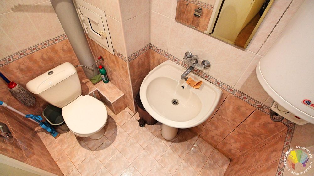 Дава се под наем Двустаен апартамент в Бургас, Зорница - 68 кв.м за 331.5 € - Снимка #9