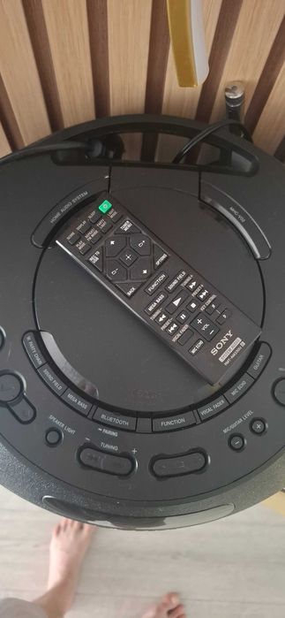 Продам SONY в хоршем состоянием
