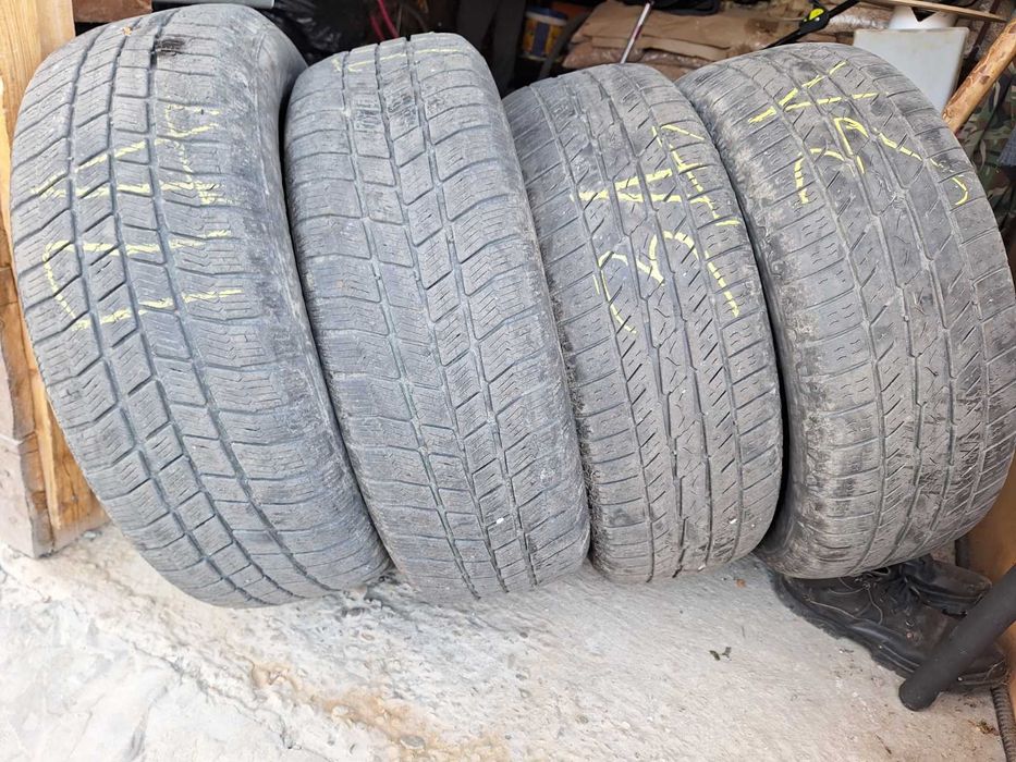 Гуми 16'' 215/65