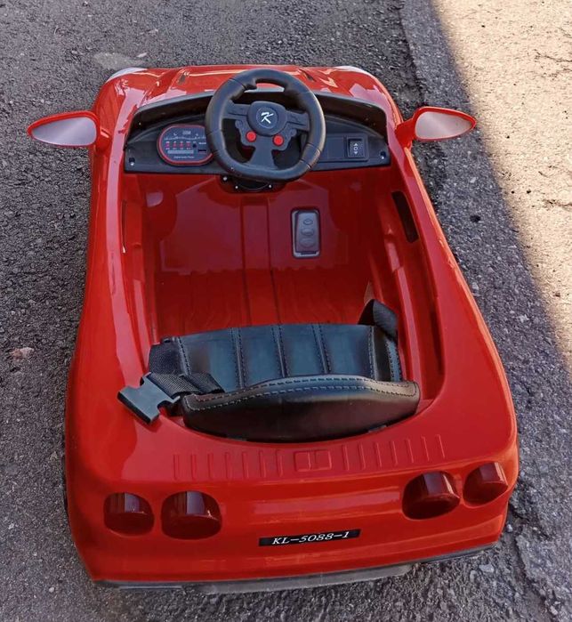 Детска електрическа кола с дистанционно управление