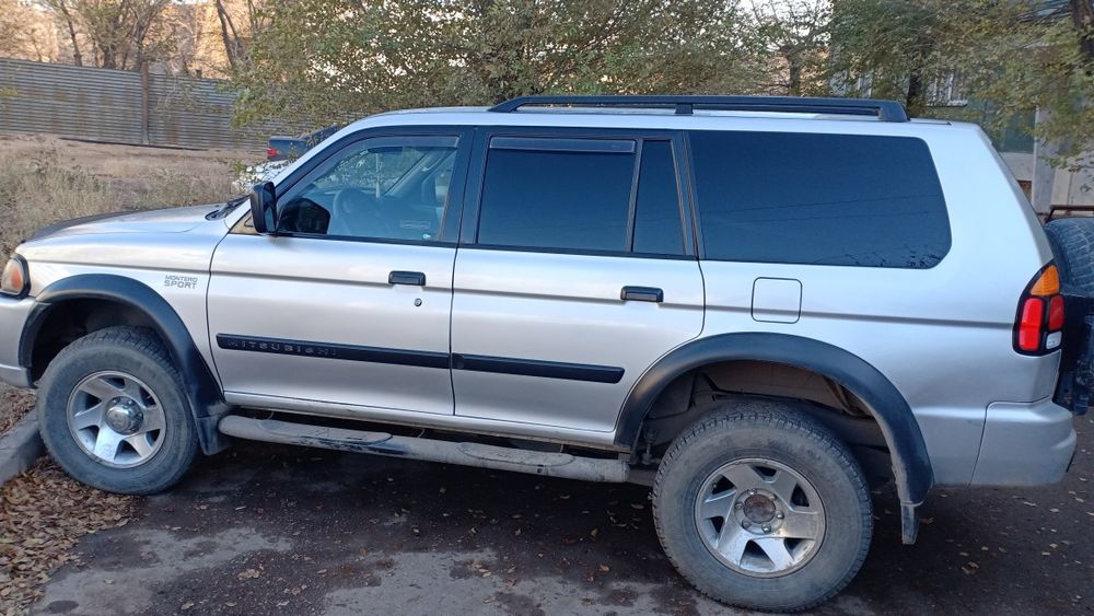 Продам Монтеро спорт 2002.