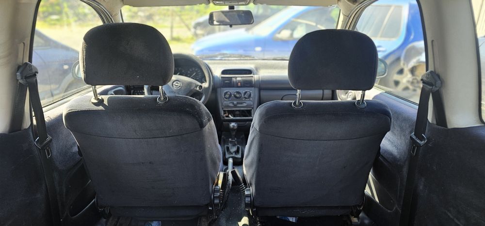 Опел корса 1.2 за части