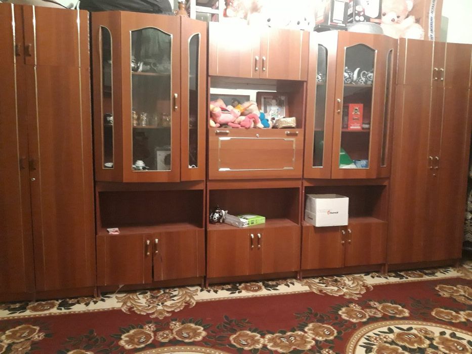 Mebel sotiladi srochna