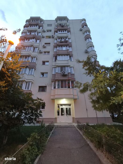 Apartament 3 camere, 74 mp utili, Zona Teiul Doamnei — fotografia 1