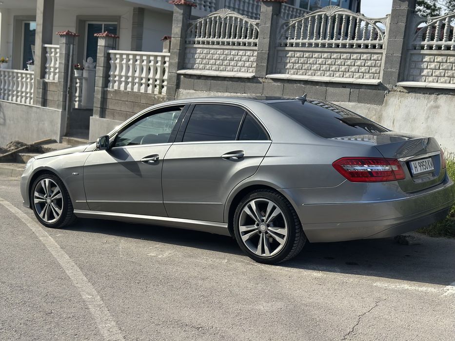 Мерцедес Е класа Авангард