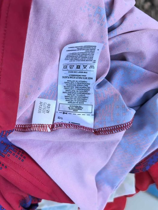 Adidas Terrex оригинален  дамски тишърт нов Хл размер