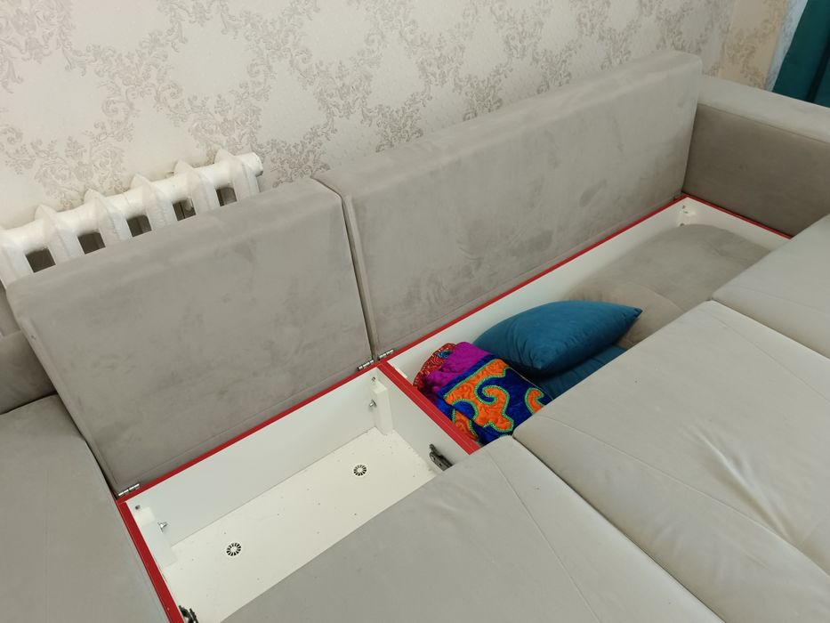 Диван для гостиной