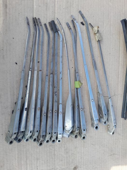 Продам! Поводки дворников Ваз 2106