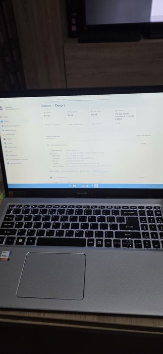Laptop acer office