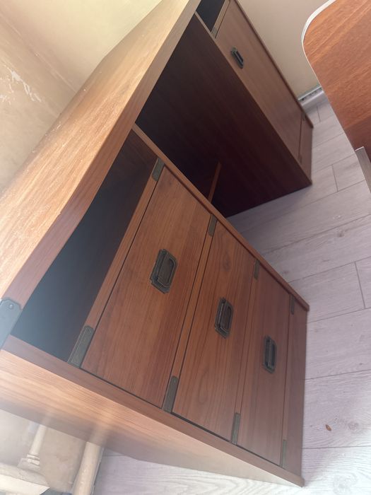 Продам стол для работы или учебы