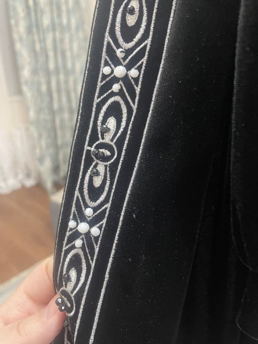 Чапан женский черный