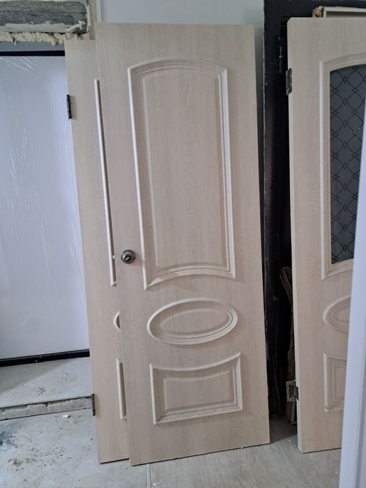 Продам меж.комн двери