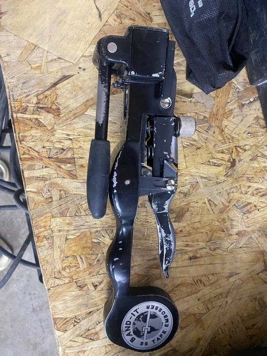 Продам инструмент BAND-IT-IDEX,INC