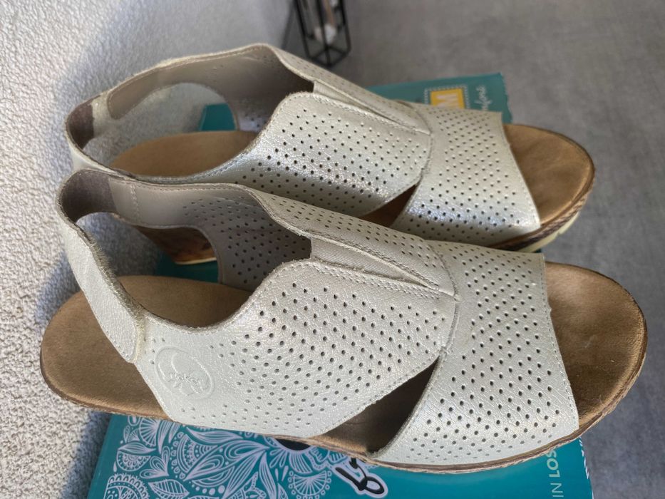 Sandale Rieker, decupate, alb, marime 38, toc 5cm, Nou