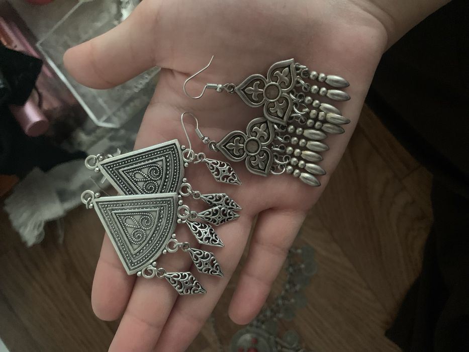украшения       .