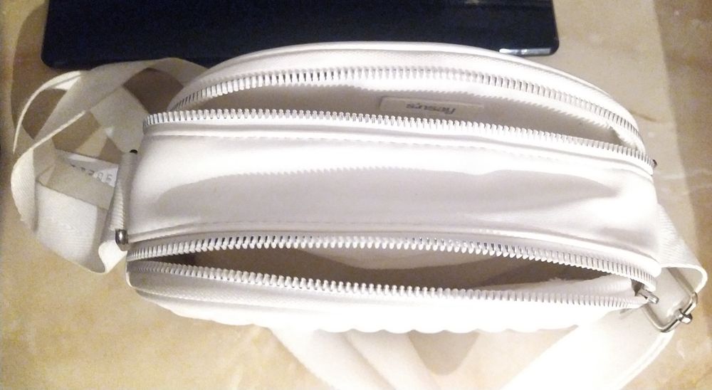 Сумка белая sinsay